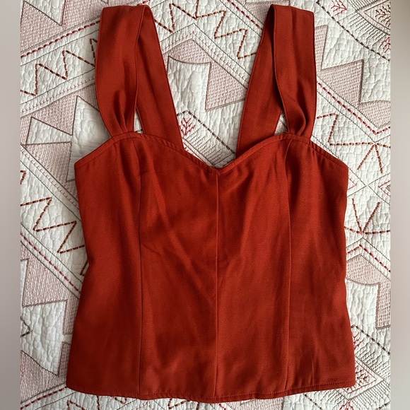 EUC Abercombie & Fitch Top - Picture 2 of 6